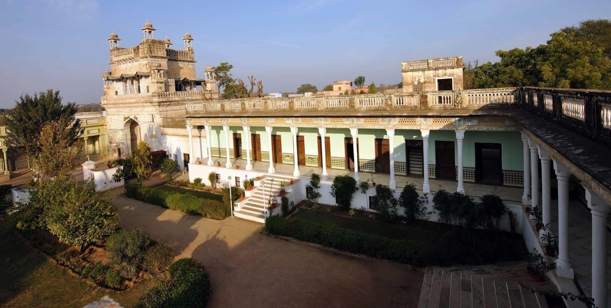 Neemrana'S - Piramal Haveli Hotel Bagar Eksteriør billede